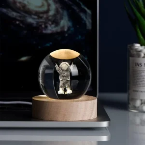 چراغ خواب گوی کریستالی طرح فضانورد